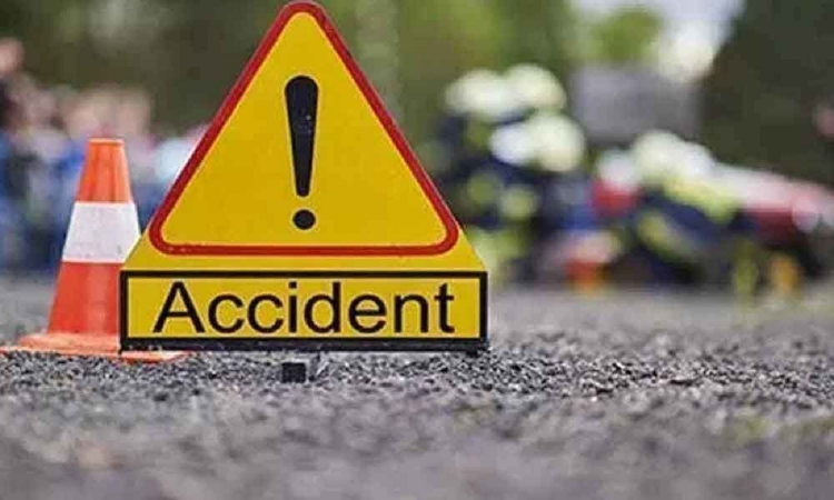 Lakhisarai Road Accident: लखीसराय में 9 लोगों के लिए खौफनाक बन गई रात, कहीं पसरा मातम कहीं मची चीख-पुकार