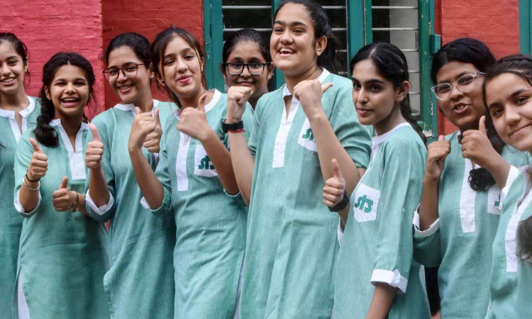 Bihar Board 10th Result: एक बार फिर लड़कियों ने मारी बाजी, जानें कैसा रहा बिहार बोर्ड 10 का रिजल्ट