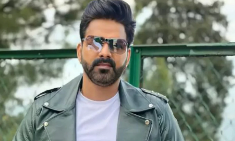 Pawan Singh: पवन सिंह और उनकी पत्नी के तलाक पर बड़ी अपटेड, जानिए क्या हुआ