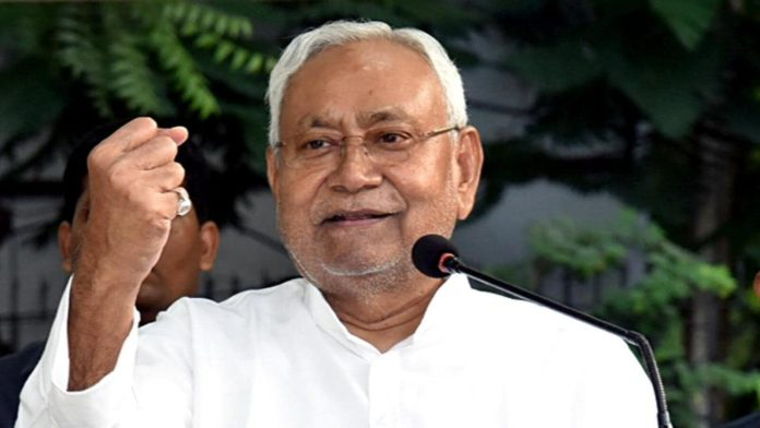 Nitish Kumar: सीएम नीतीश हुए फिर कन्फ्यूज, PM के सामने कर दी ये बड़ी गलती