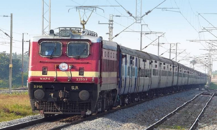 Bihar Special Train: बिहारवासियों के लिए खुशखबरी, इन स्टेशनों से चलेगी पुणे के लिए स्पेशल ट्रेनें, जानें पूरी डिटेल्स