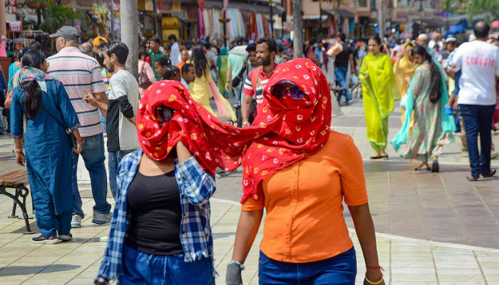 Bihar Weather: भीषण गर्मी के चपेट में बिहार, 10 लोगों की मौत, 9 जिलों में रेड अलर्ट जारी