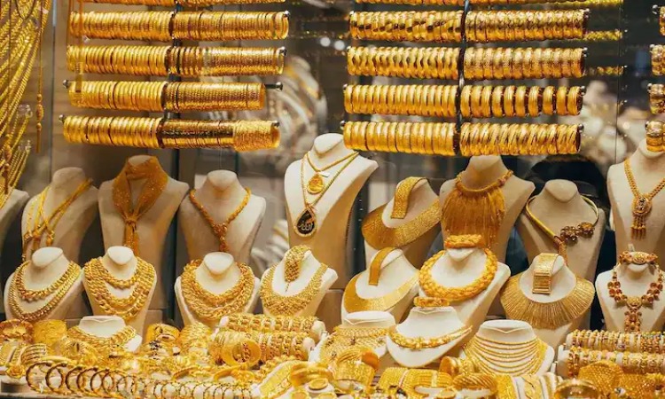 Gold Silver Rate: खरीदारों के लिए खुशखबरी, बजट के बाद सोना-चांदी हुआ सस्ता