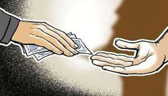 Bribe Matter: 20 हजार रुपए रिश्वत की मांग करने पर महिला दारोगा हुई निलंबित